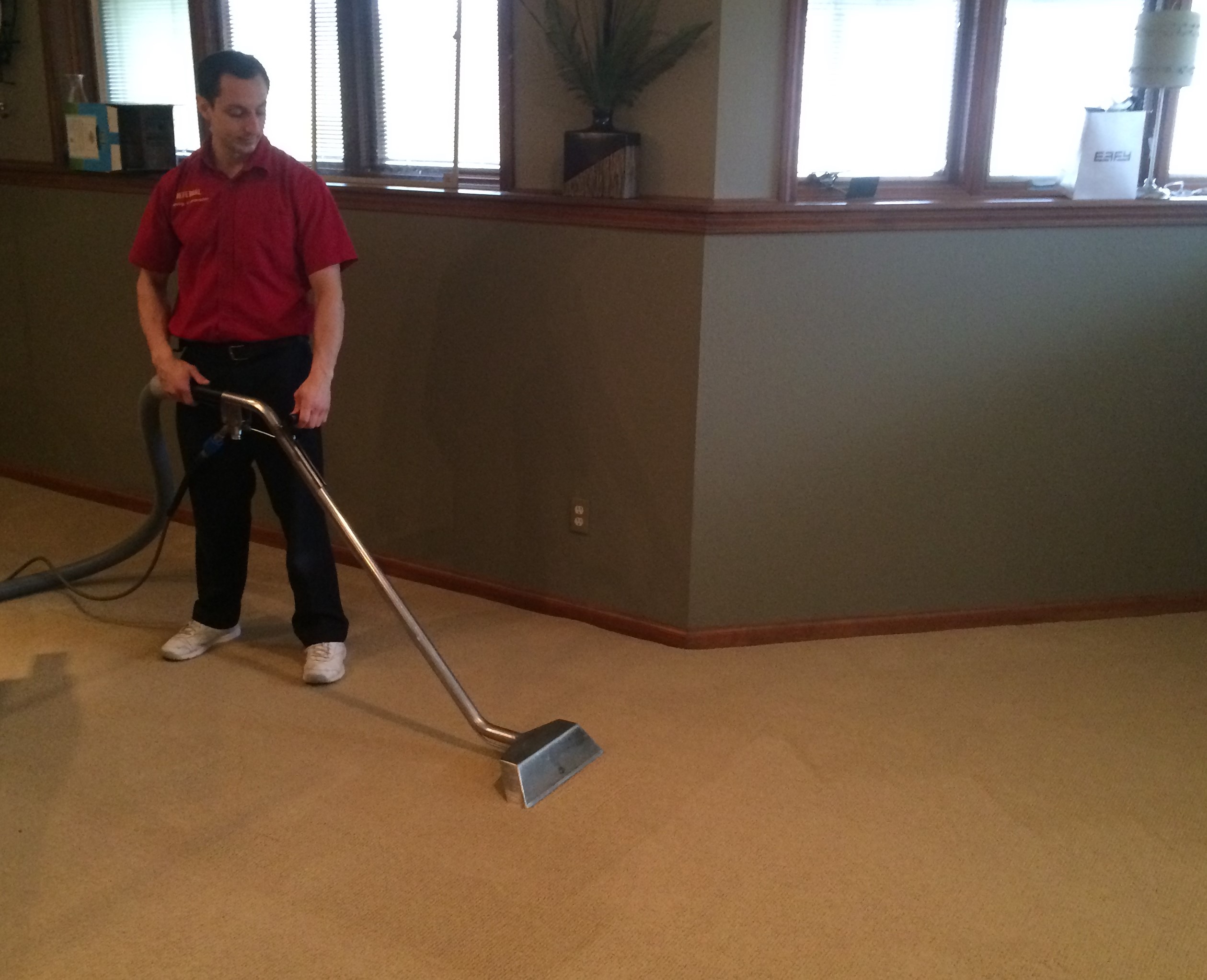 carpet-cleaning-upholstery-cleaning-tile-cleaning-water-damage